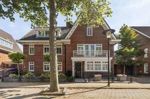 Vrijenburglaan 40 BARENDRECHT Vrijenburglaan 40 BARENDRECHT