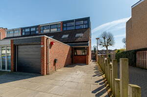 Willem-Alexanderplantsoen 146 BARENDRECHT Willem-Alexanderplantsoen 146 BARENDRECHT