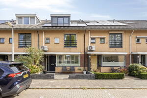 Van Doesburgveld 38 BARENDRECHT